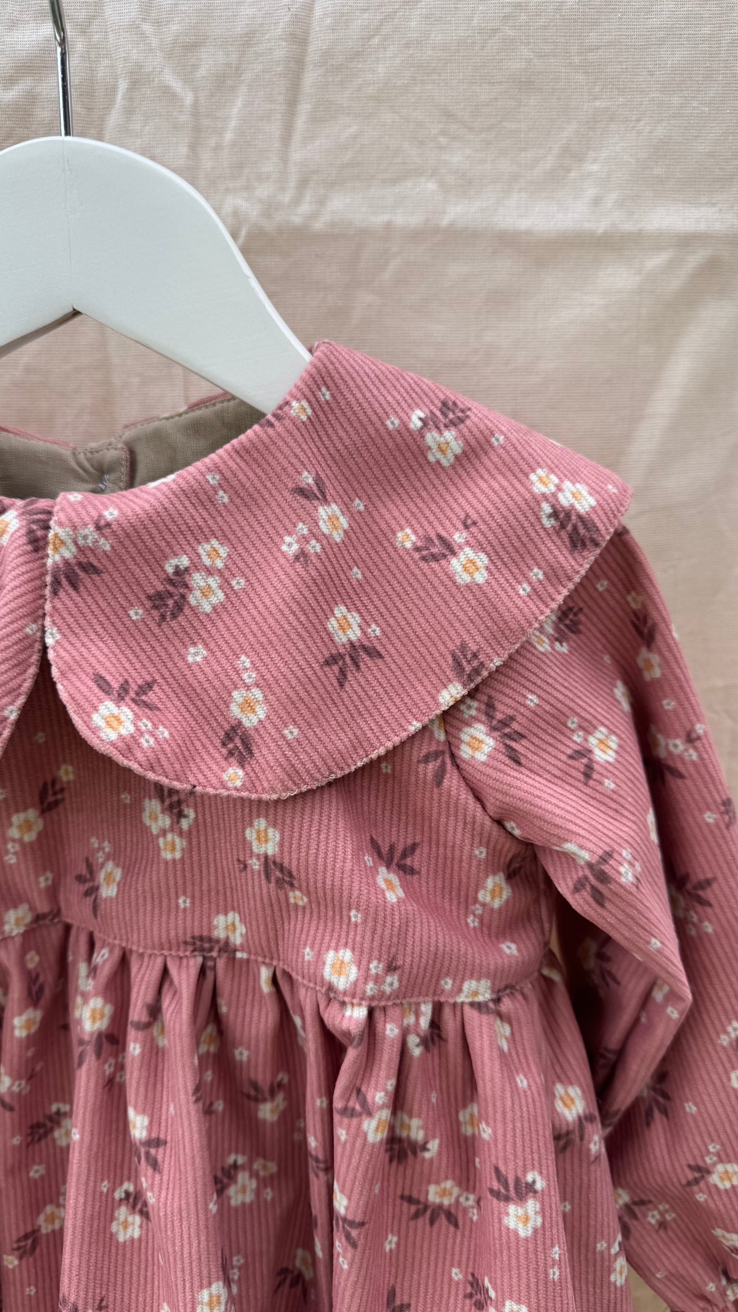 Vestido Flores de Outono